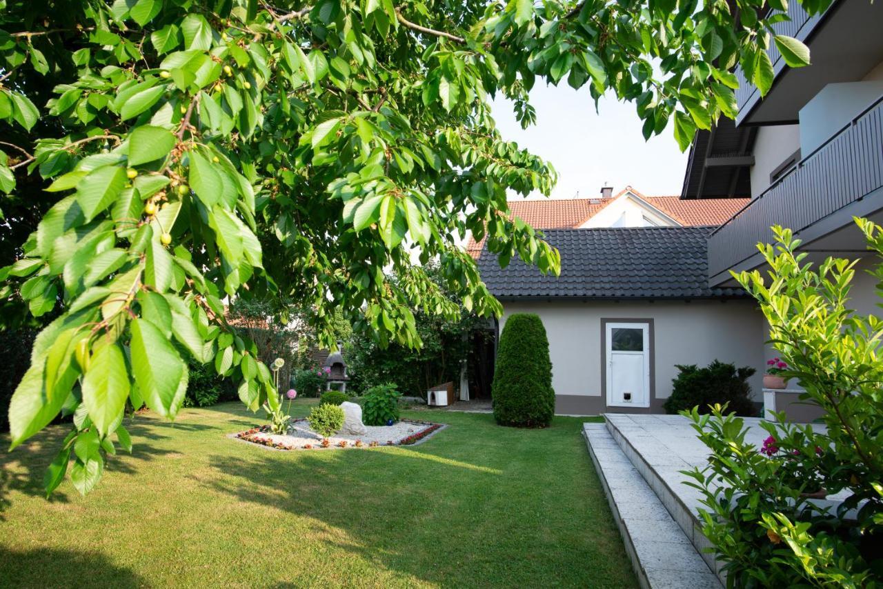 Appartementhaus Badria Bad Füssing Extérieur photo